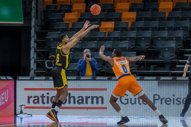 加入更深入 加入更深入