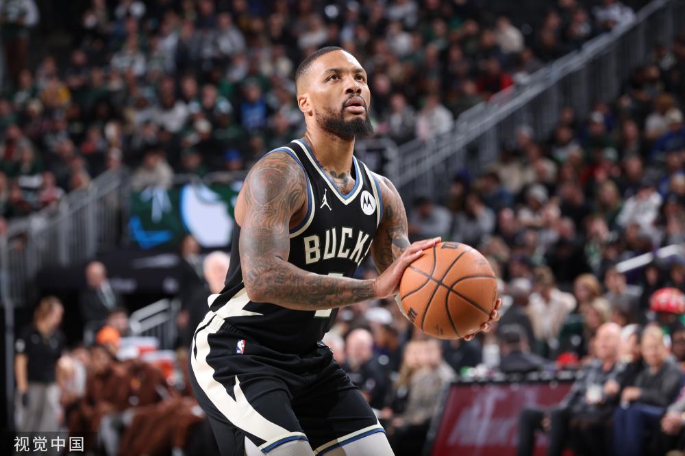 不时出现的 不时出现的