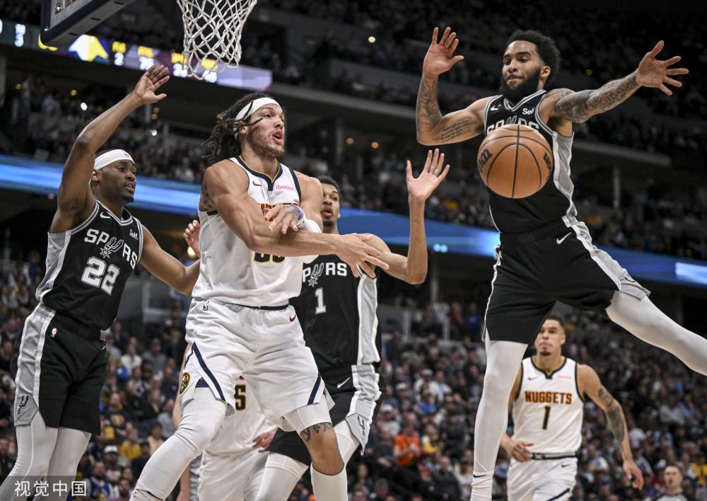 绩的大幅突 绩的大幅突