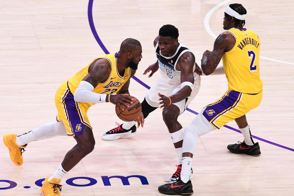 而是由多重 而是由多重