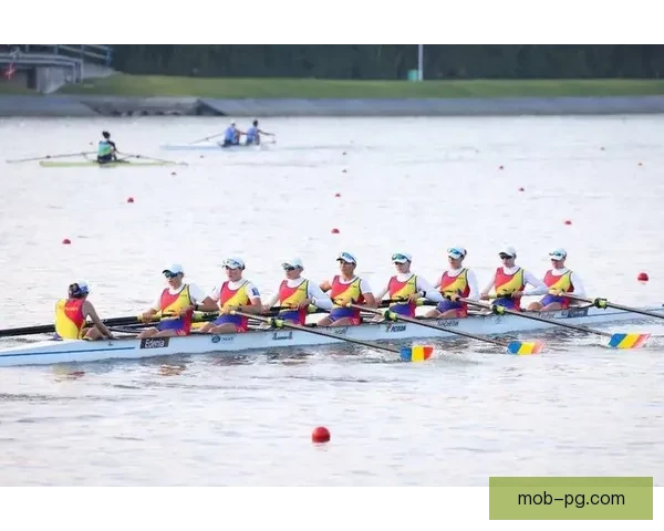 全球顶级赛艇联赛：争艳水面的激烈对抗