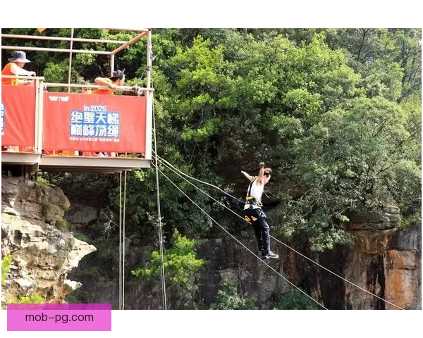 攀岩教学视频：循序渐进，挑战极限，乐享高空挑战