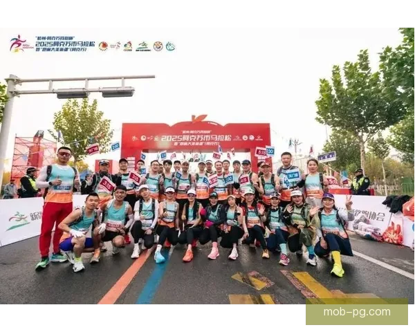 马拉松直播:跑者英雄榜,鼓舞你的奔跑梦 马拉松直播:跑者英雄榜,鼓舞你的奔跑梦