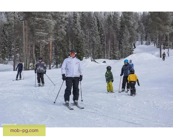 雪域挑战：极昼滑雪直播赛事火热进行